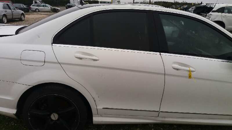 Puerta trasera derecha mercedes-benz clase c c 200 cdi (204.001)