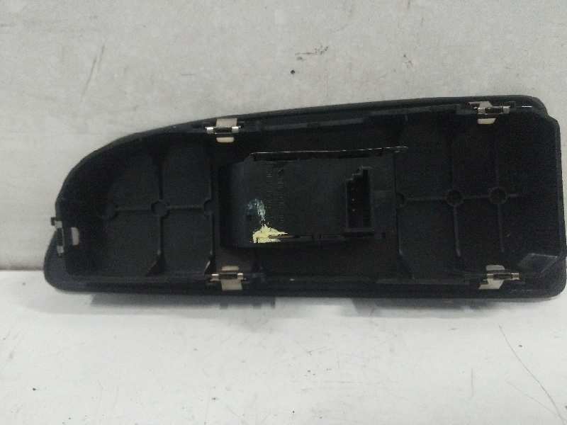 Mando elevalunas delantero derecho bmw 1 116 d