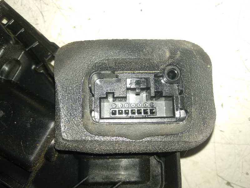 Cerradura puerta delantera derecha volkswagen polo 1.4 (6r1)