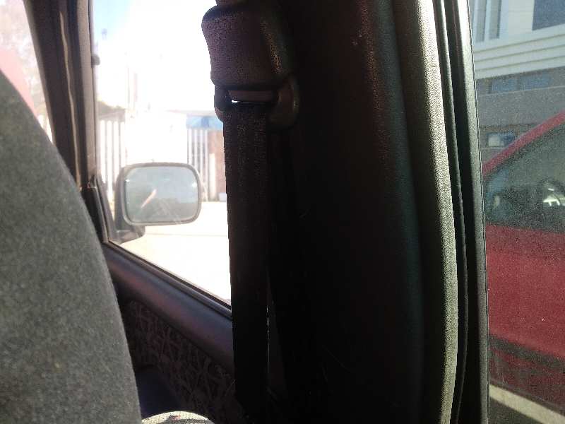 Cinturon seguridad delantero derecho nissan terrano ii 2.7 tdi 4wd