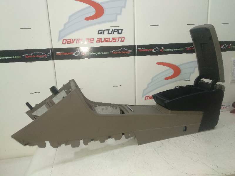 Consola central volkswagen passat variant (3c5 Consola central volkswagen passat variant (3c5