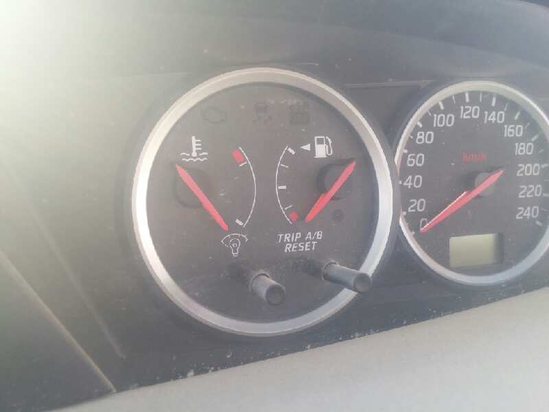 Cuadro instrumentos nissan primera 2.0
