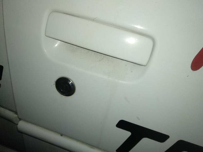 Bombin puerta delantera derecha peugeot 306 1.9 d