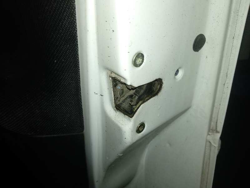 Cerradura puerta delantera derecha peugeot 306 1.9 d