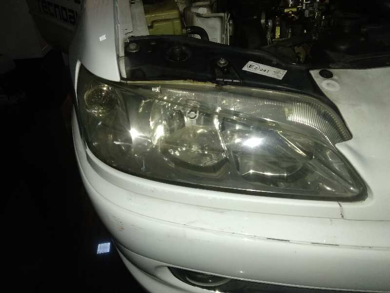 Faro derecho peugeot 306 1.9 d