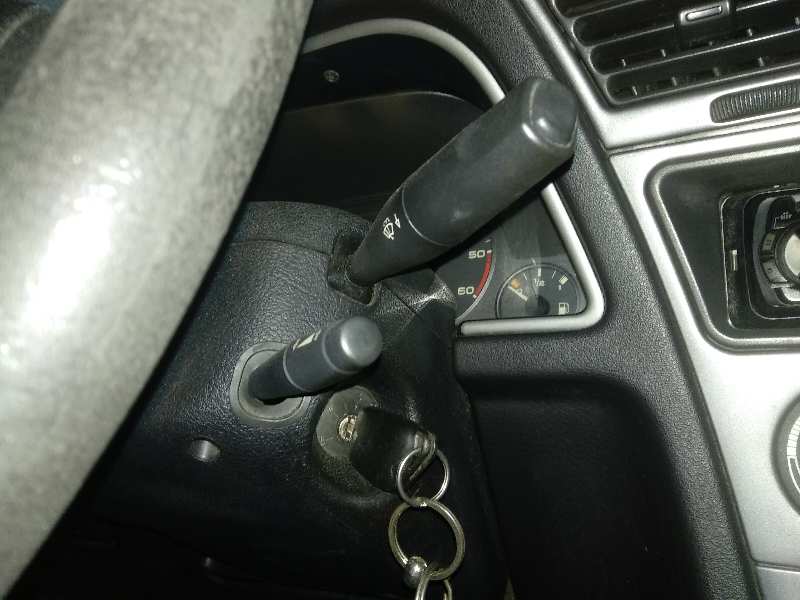 Mando limpia peugeot 306 1.9 d