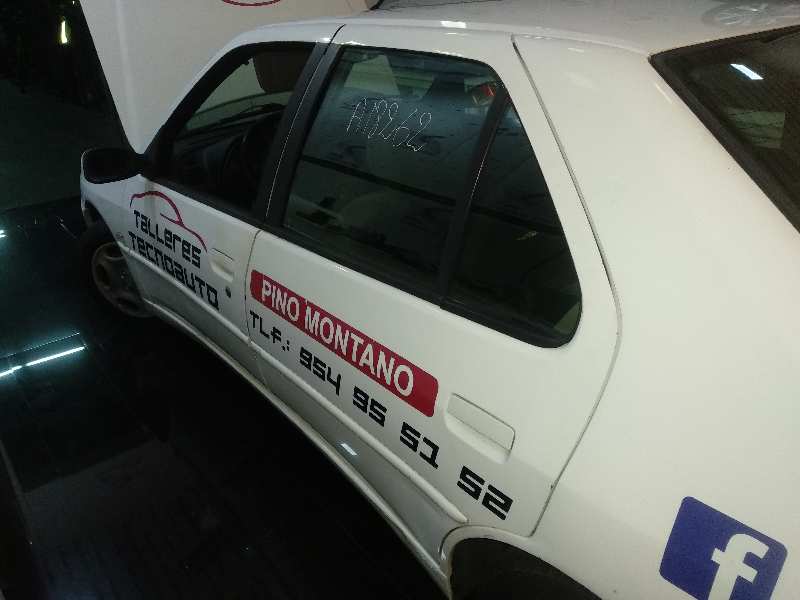 Puerta trasera izquierda peugeot 306 1.9 d
