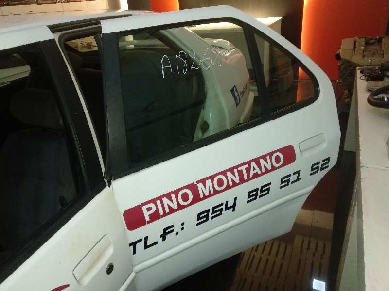 Puerta trasera izquierda peugeot 306 1.9 d