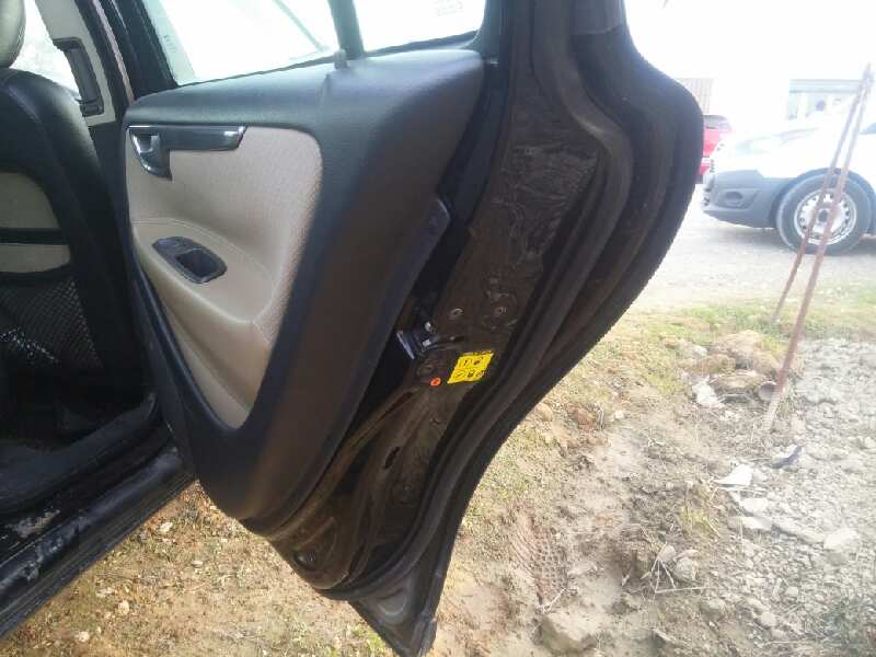 Cerradura puerta trasera derecha volvo s60 i 2.4 d