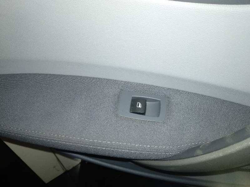 Mando elevalunas trasero izquierdo bmw 1 118 d