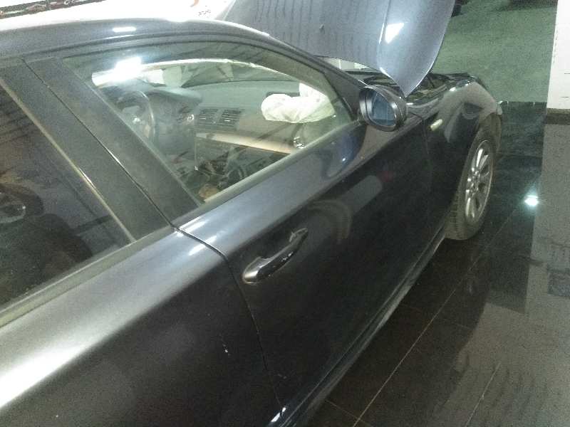 Puerta delantera derecha bmw 1 118 d