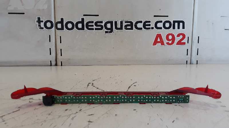 Luz central de freno bmw 1 118 d