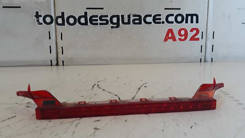 Luz central de freno bmw 1 118 d