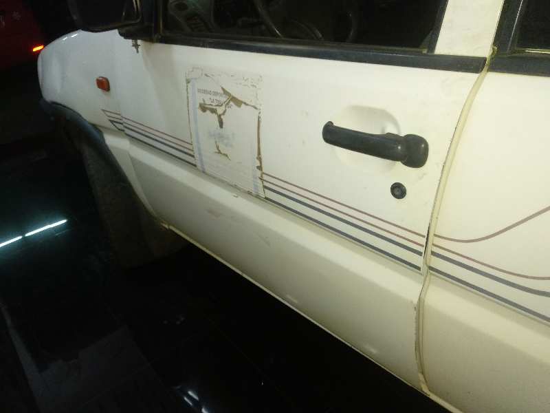 Cerradura puerta delantera izquierda nissan terrano ii 2.7 td 4wd
