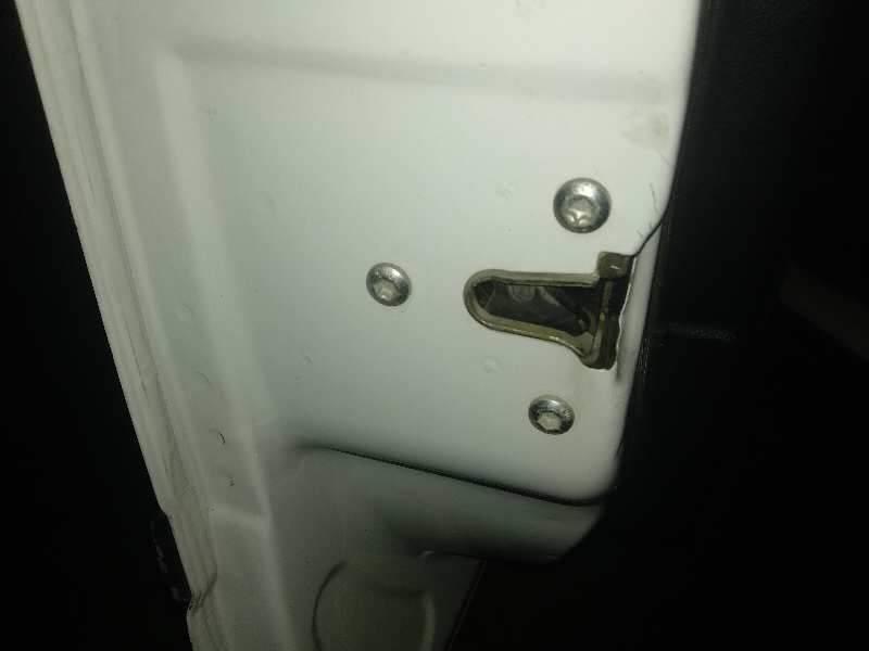Cerradura puerta delantera izquierda opel astra g ranchera familiar 1.6 16v (f35)