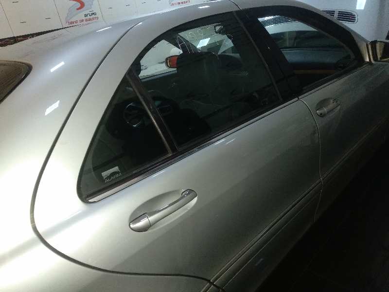 Puerta trasera derecha mercedes-benz clase s s 400 cdi (220.028 220.128)