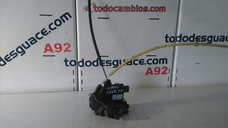 Cerradura puerta trasera derecha audi a6 1.9 tdi