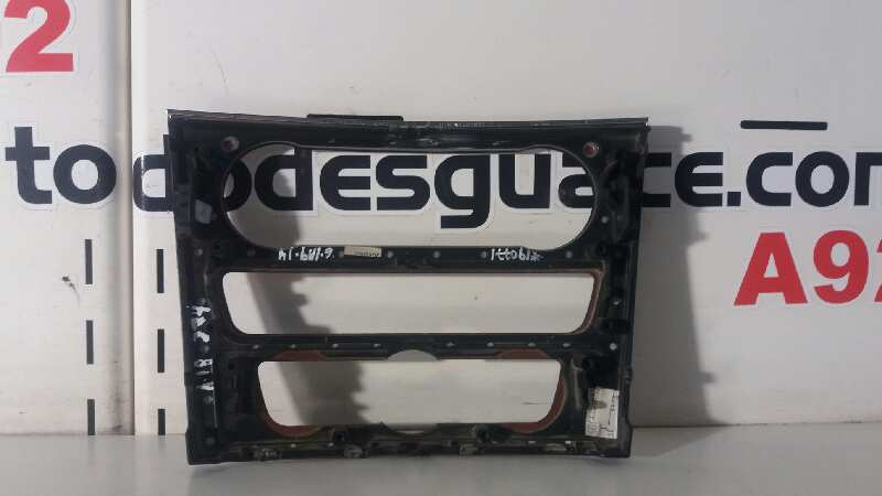 Carcasa central de radio mercedes-benz clase m ml 320 cdi 4matic (164.122)