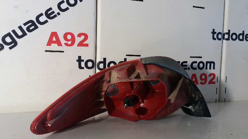 Piloto trasero derecho peugeot 206 fastback 
