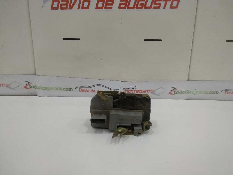 Cerradura puerta delantera izquierda citroen xsara 1.9 d