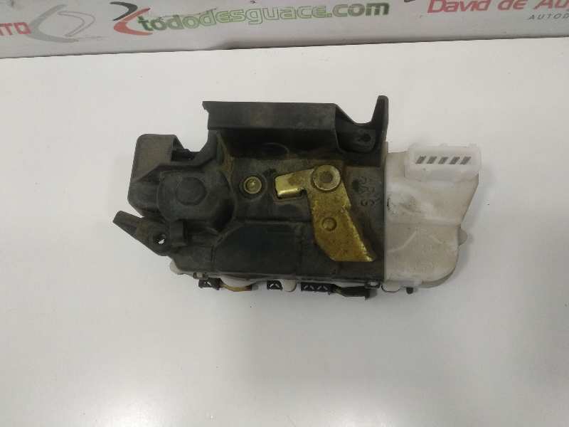 Cerradura puerta trasera izquierda citroen xsara 1.9 d