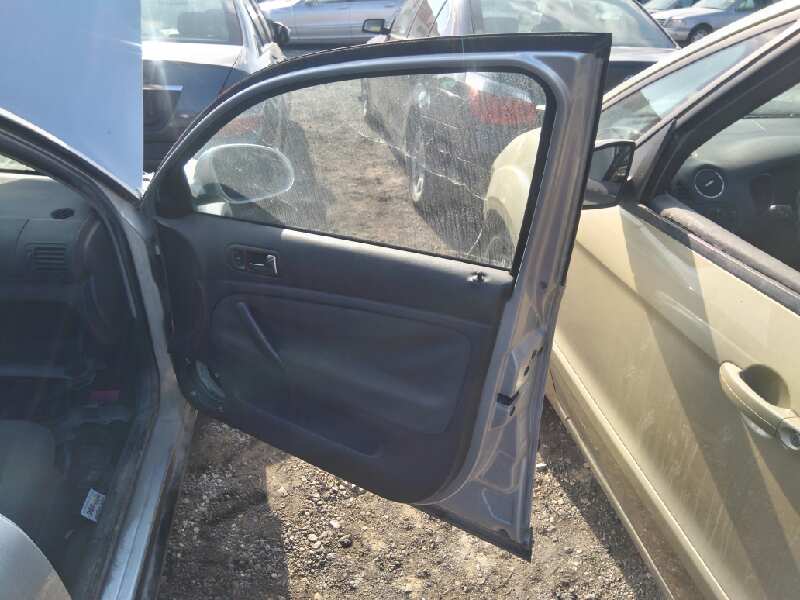 Cerradura puerta delantera derecha volkswagen passat berlina (3b3