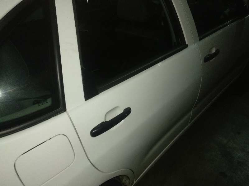 Cerradura puerta trasera derecha seat cordoba 1.9 tdi