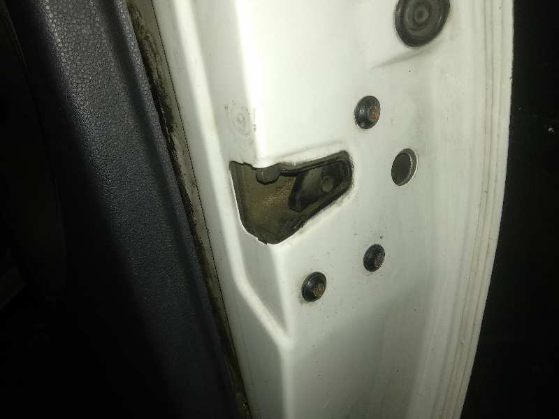 Cerradura puerta delantera derecha seat ibiza ii 1.9 d