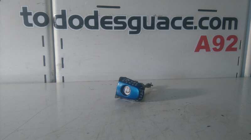 Bombin puerta delantera izquierda toyota auris 1.4 d4d (nde150_)