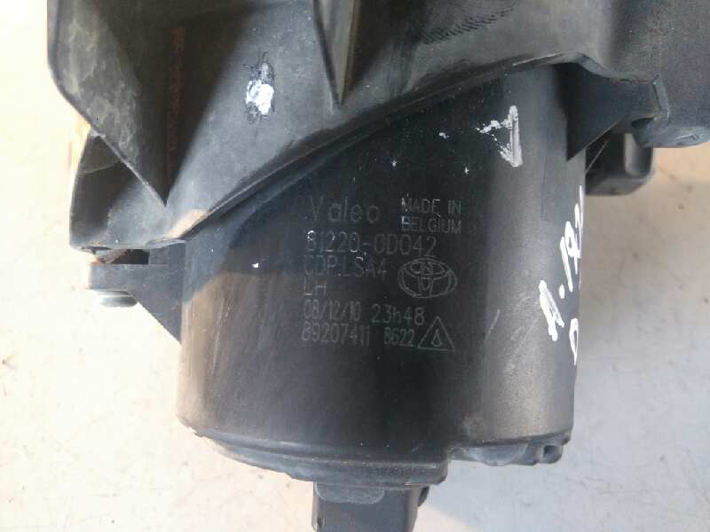 Faro antiniebla izquierdo toyota auris 1.4 d4d (nde150_)