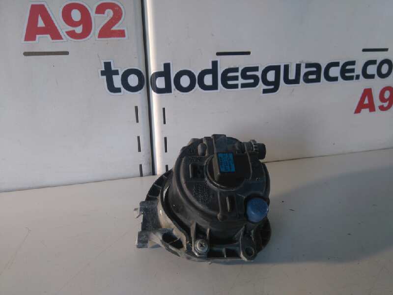 Faro antiniebla izquierdo toyota auris 1.4 d4d (nde150_)