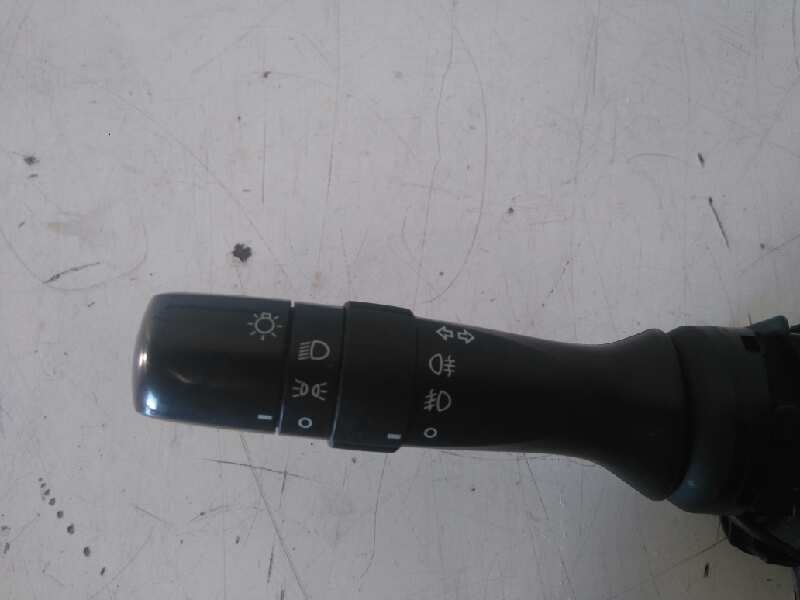 Mando intermitentes toyota auris 1.4 d4d (nde150_)