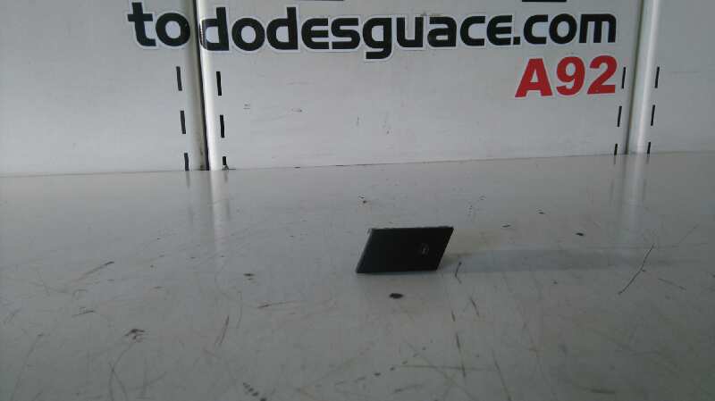 Mando elevalunas delantero derecho seat cordoba 1.9 tdi