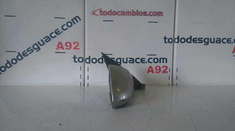 Retrovisor derecho electrico nissan primera 2.0
