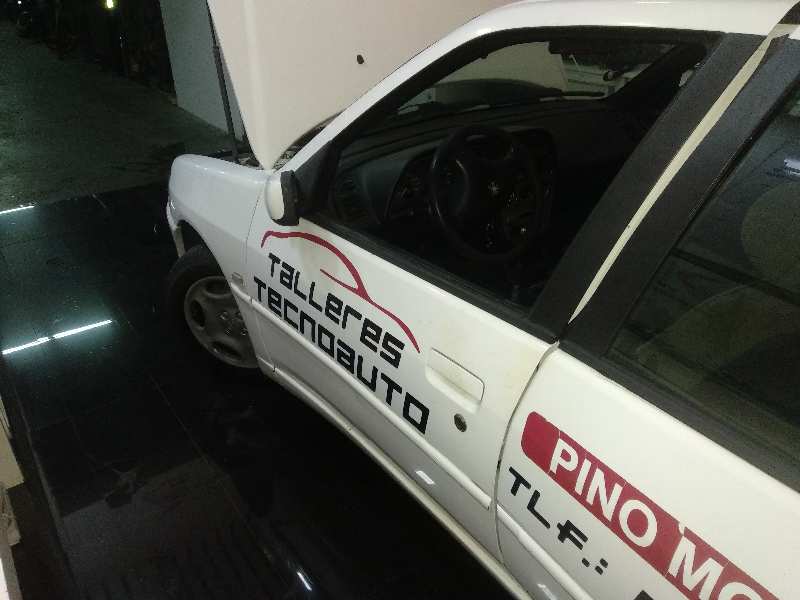 Cerradura puerta delantera izquierda peugeot 306 1.9 d