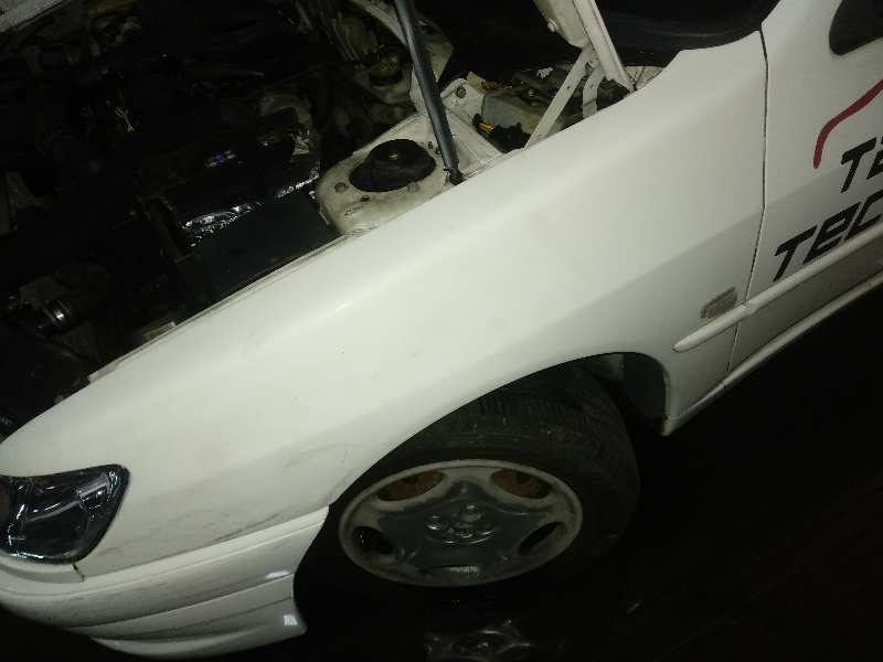 Piloto lateral izquierdo peugeot 306 1.9 d