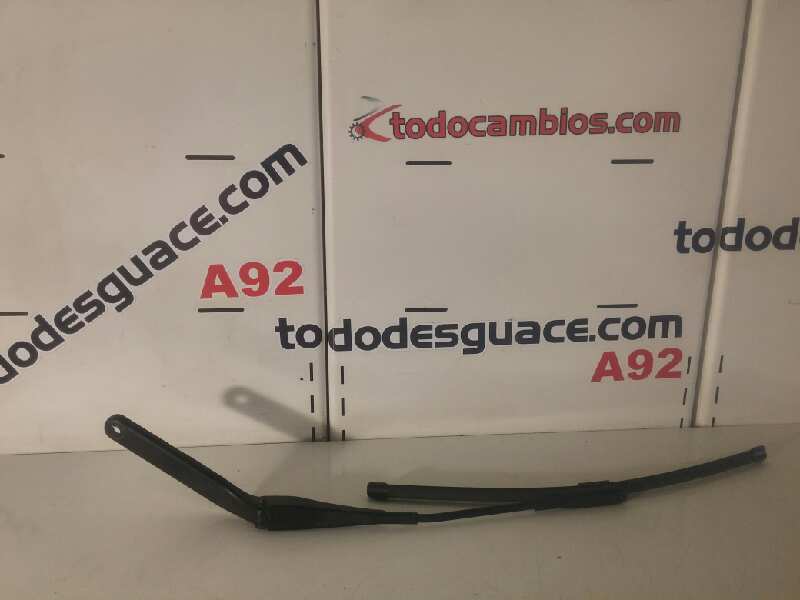 Brazo limpia delantero derecho bmw 1 118 d