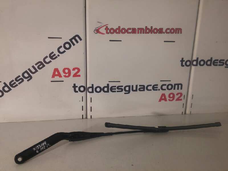 Brazo limpia delantero derecho bmw 1 118 d