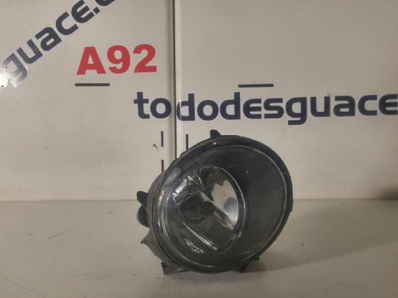 Faro antiniebla derecho bmw 1 118 d