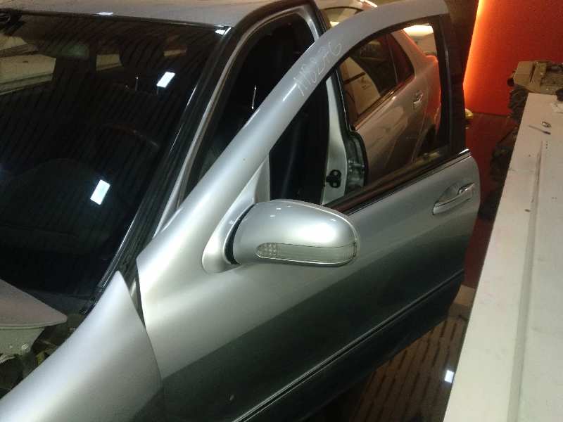 Puerta delantera izquierda mercedes-benz clase s s 400 cdi (220.028 220.128)