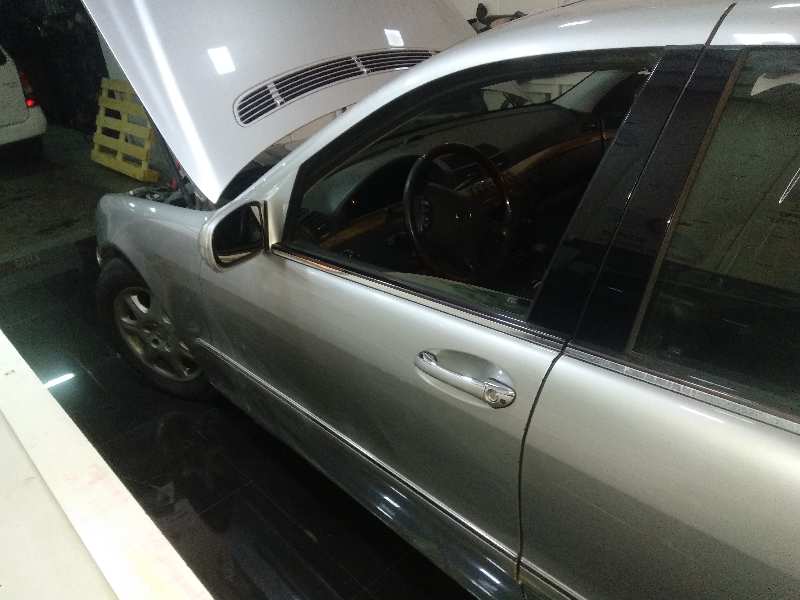 Puerta delantera izquierda mercedes-benz clase s s 400 cdi (220.028 220.128)
