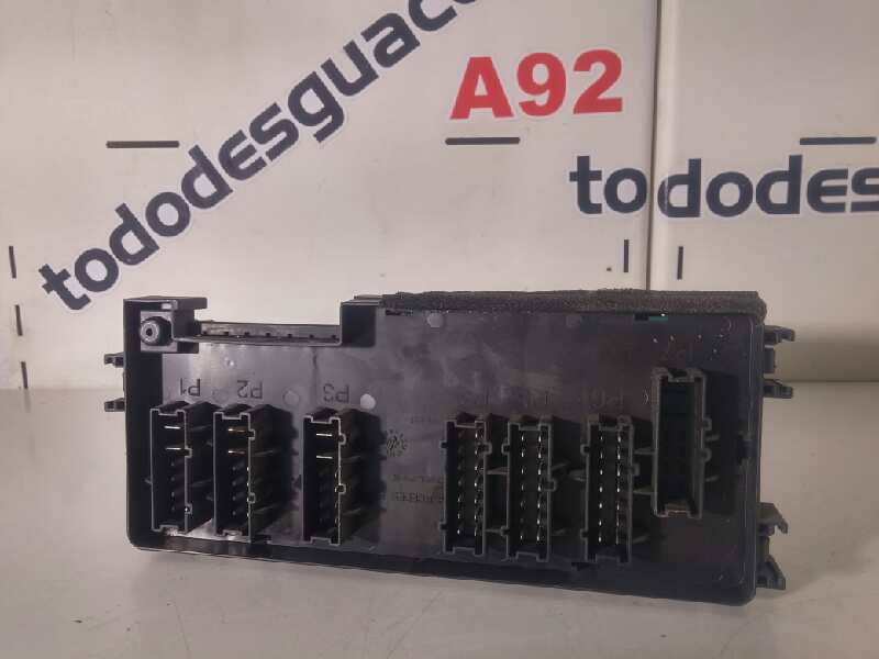 Caja reles / fusibles mercedes-benz clase m ml 320 cdi 4matic (164.122)
