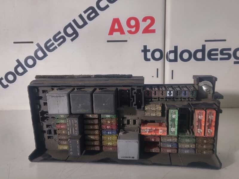 Caja reles / fusibles mercedes-benz clase m ml 320 cdi 4matic (164.122)
