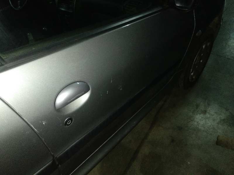 Bombin puerta delantera derecha peugeot 206 fastback 1.4 lpg