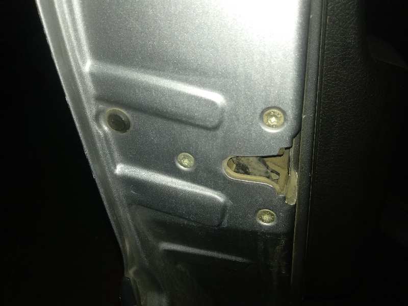 Cerradura puerta delantera izquierda peugeot 206 fastback 1.4 lpg