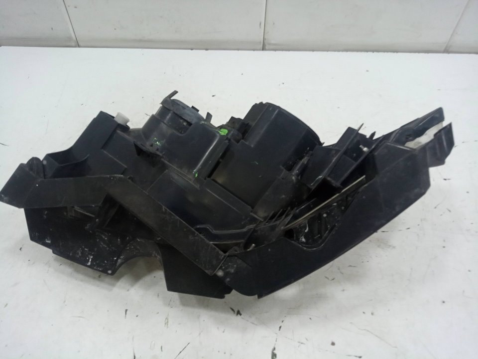 Faro derecho ford mondeo iii 2.0 tdci