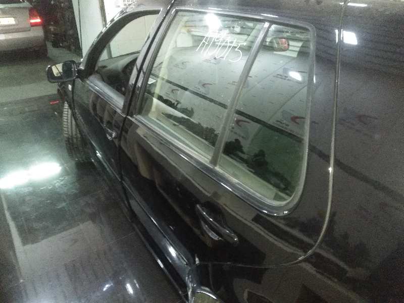 Cerradura puerta trasera izquierda volkswagen golf iv 1.8 t