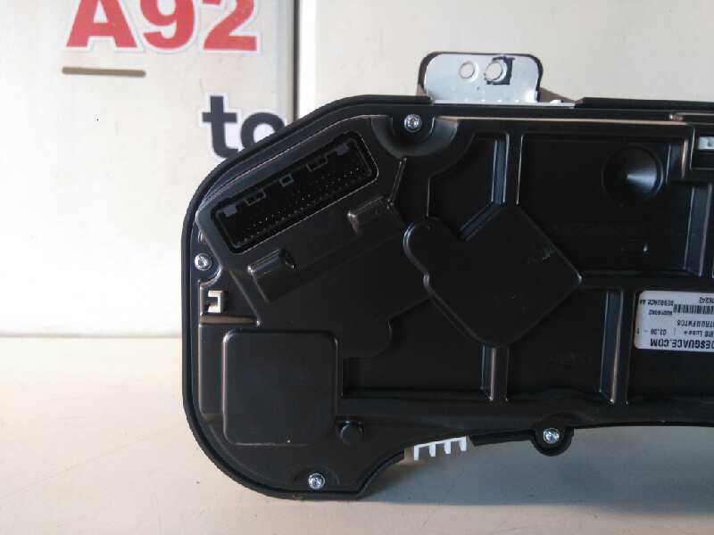Cuadro instrumentos toyota auris 1.4 d4d (nde150_)