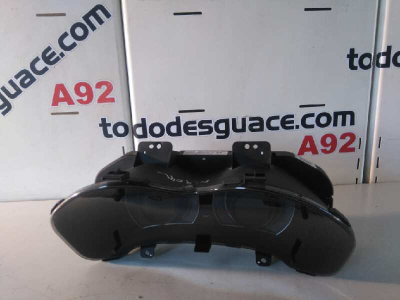 Cuadro instrumentos toyota auris 1.4 d4d (nde150_)