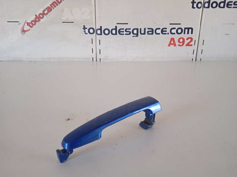 Maneta exterior delantera izquierda toyota auris 1.4 d4d (nde150_)